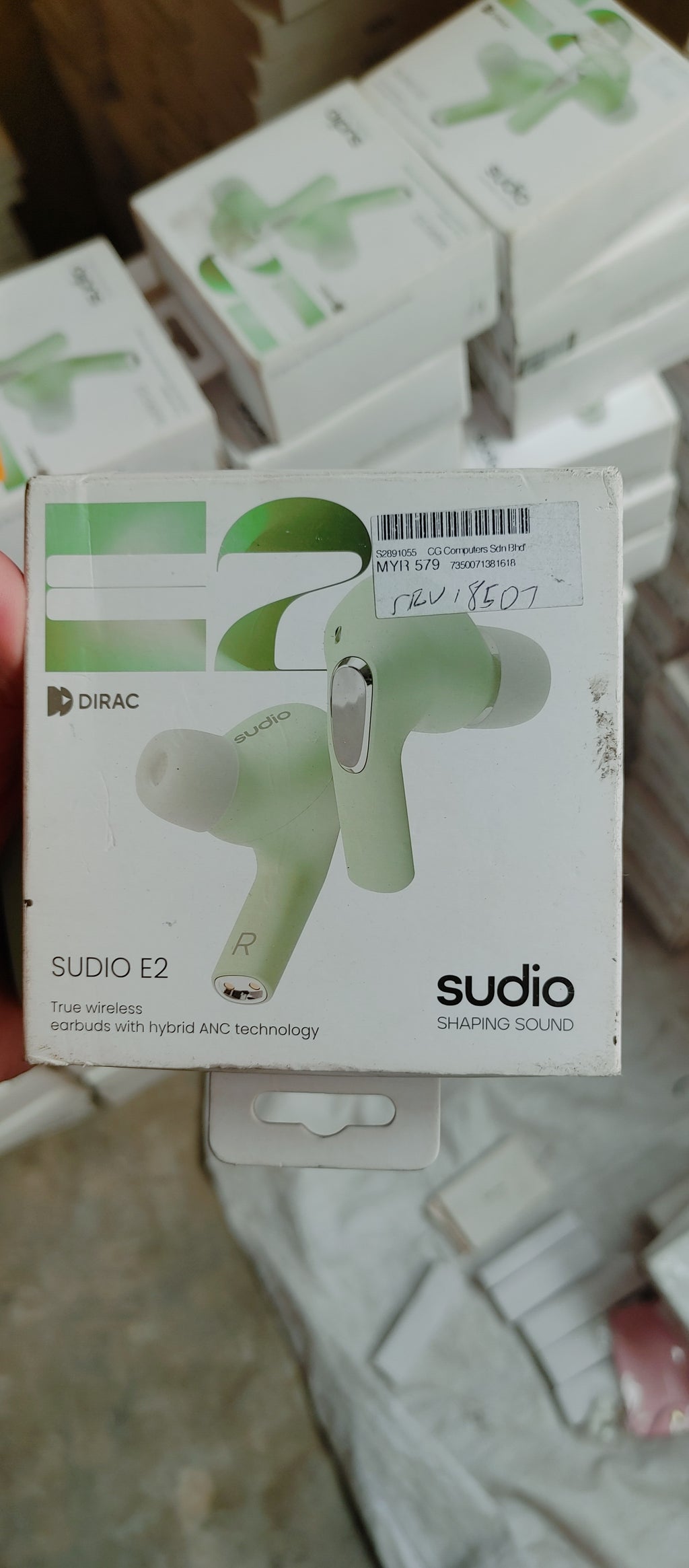 Studio E2 Bluetooth Earbuds – Wireless, Strong Bass & Long Battery