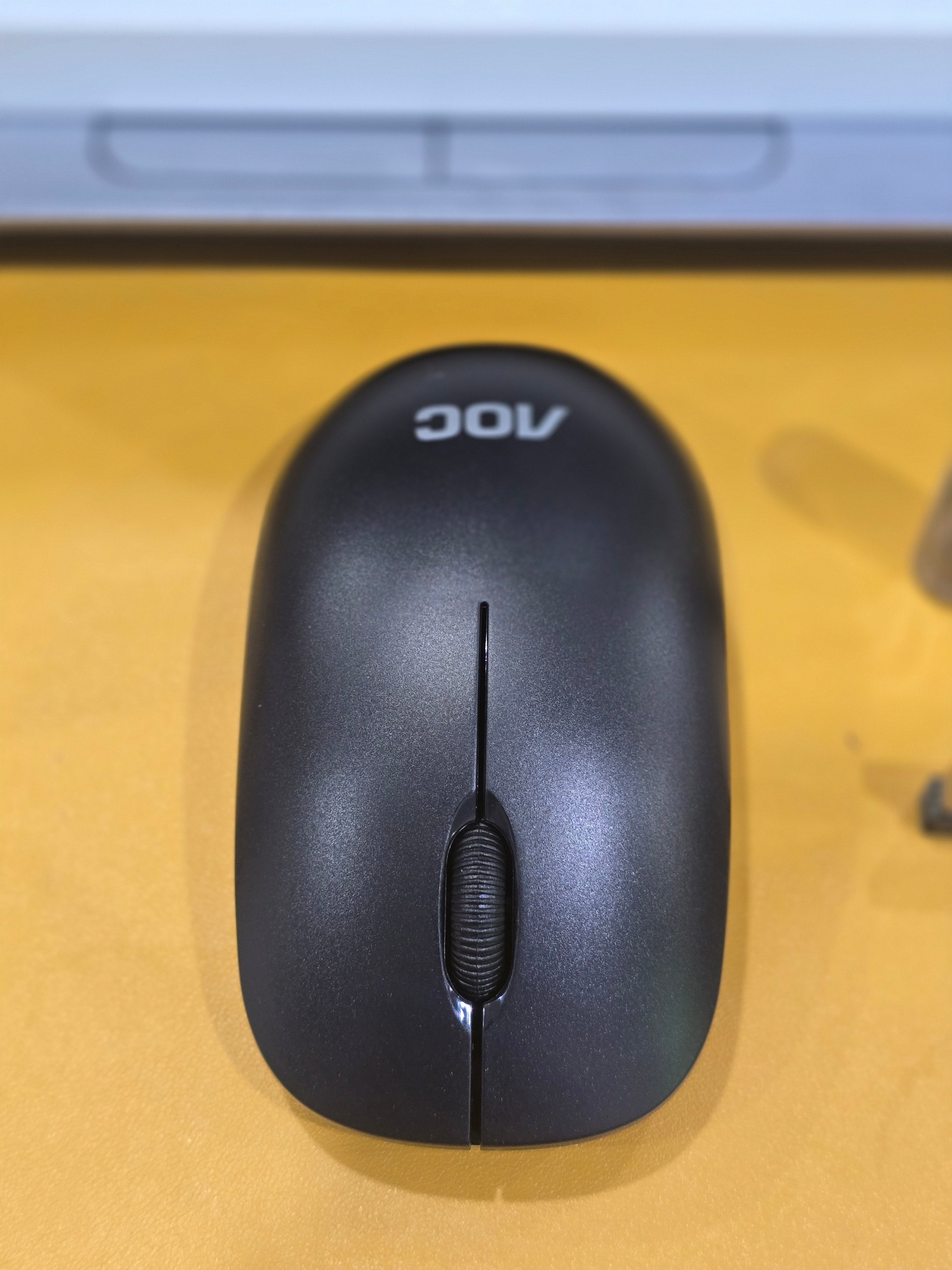 AOC MS320 Wireless Mouse 1600 DPI – 2.4GHz Ambidextrous USB Mouse